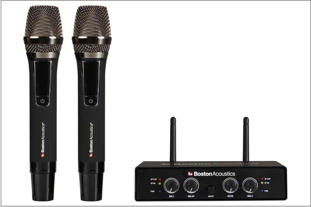 Hát karaoke vui quên lối về