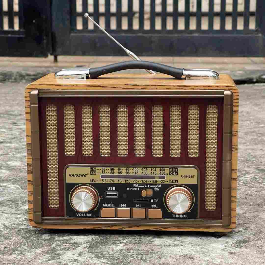 Đài FM là một dấu ấn tuổi thơ của nhiều thế hệ đi qua